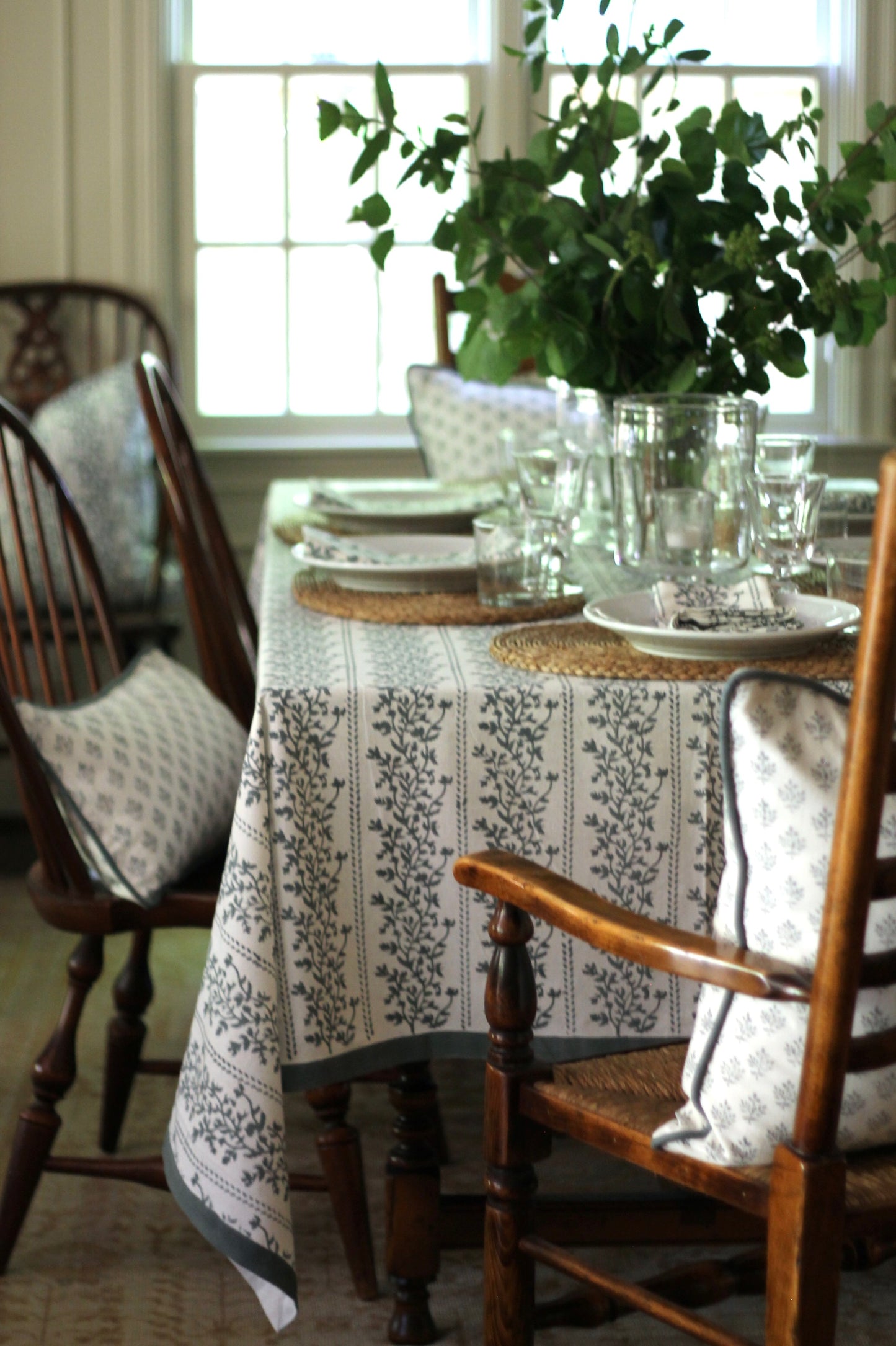 Boxwood Tablecloths in Navy