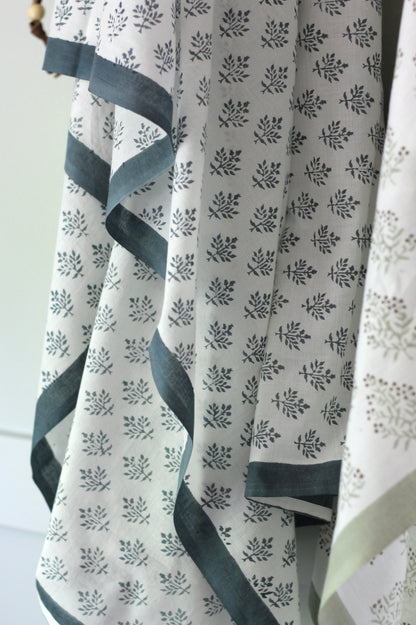Sarong | Privet Berry