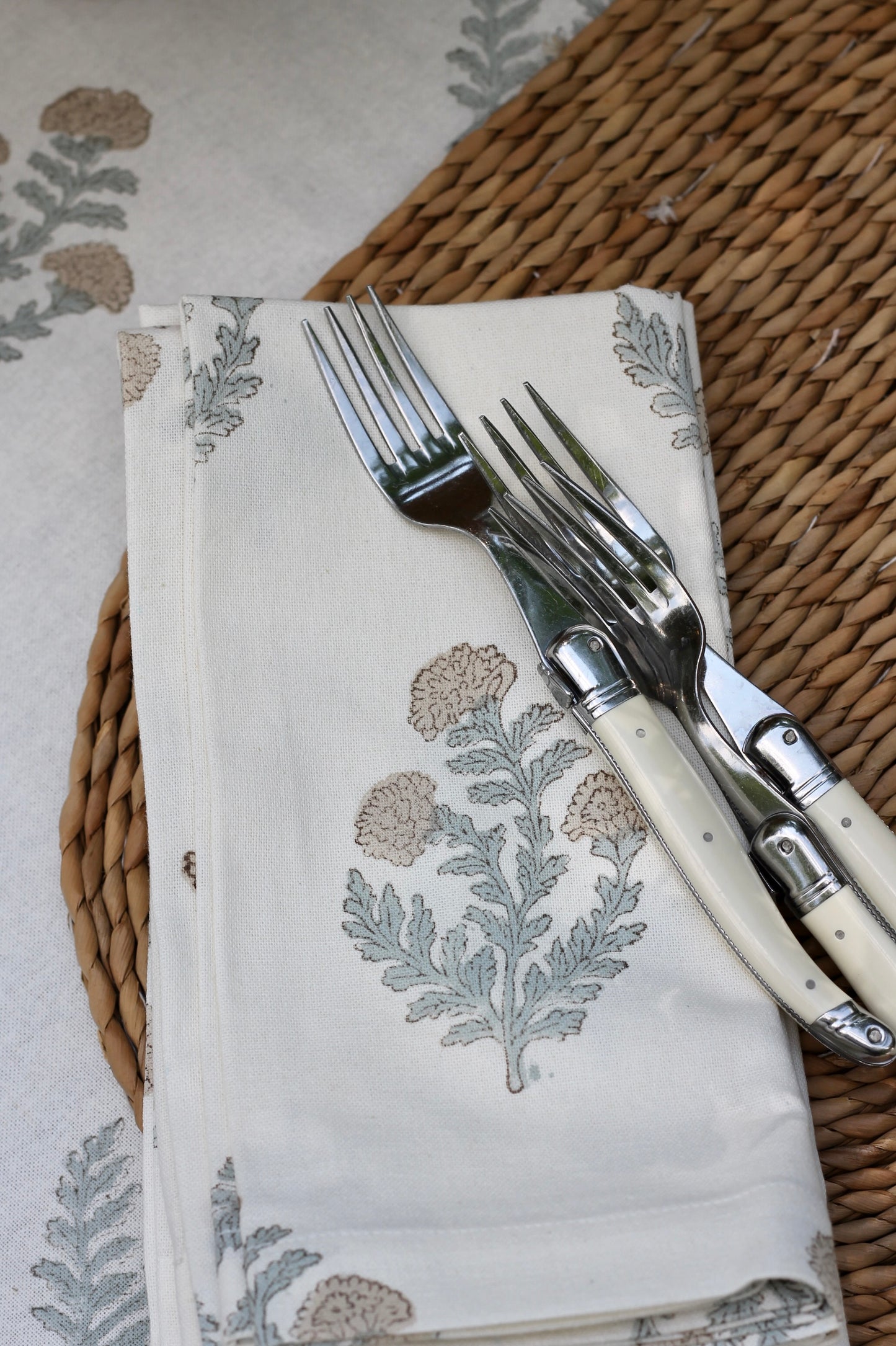 Ellie Napkins
