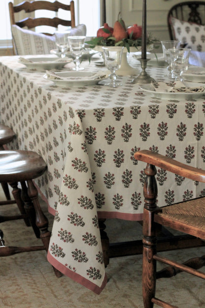 Holiday Mae Tablecloths
