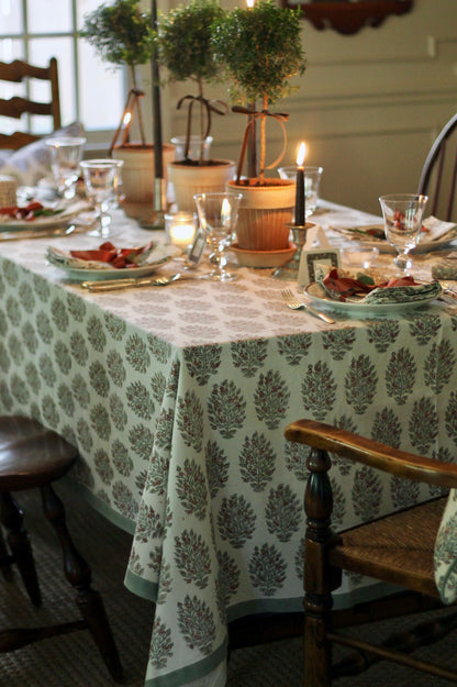 Hydrangea in Woodrose Tablecloths | 2 sizes
