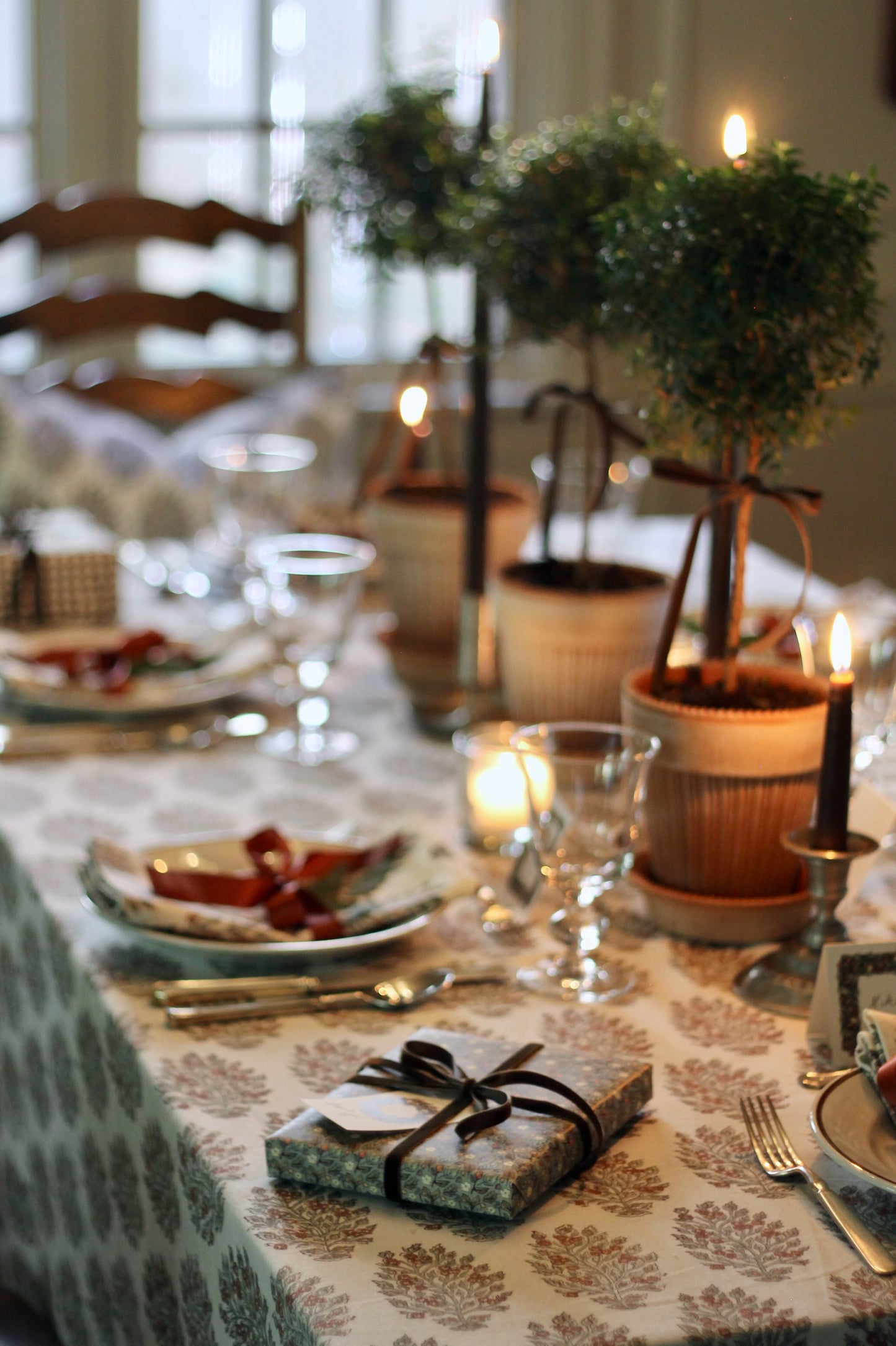 Hydrangea in Woodrose Tablecloths | 2 sizes