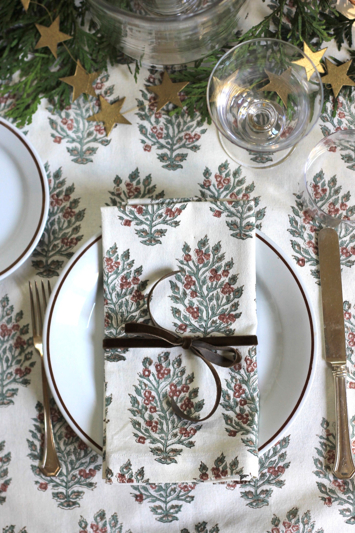 Hydrangea in Woodrose Napkins