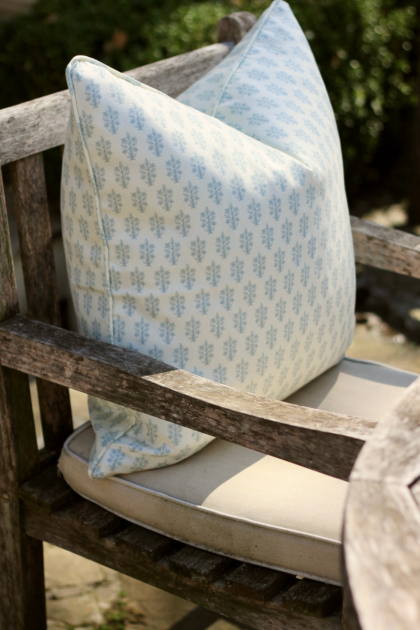 Outdoor Dahlia Pillow Covers in English Blue | 4 Sizes